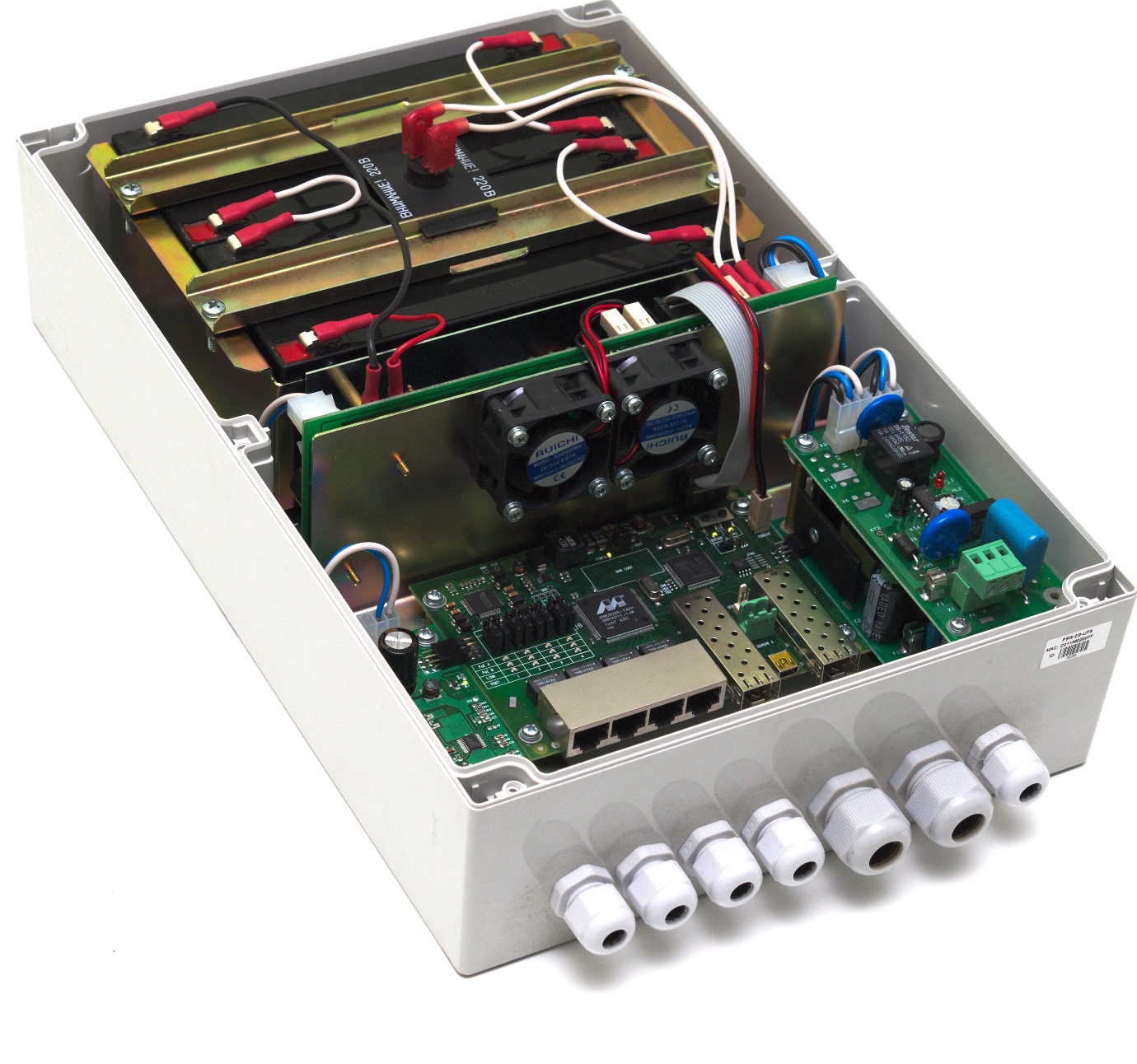 Коммутатор TFortis PSW-2G4F-UPS в Советской Гавани